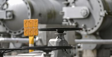 Precio del gas natural rozó récord histórico en Europa